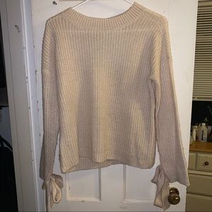 TILLY’S Cream Open Back Tie Sleeve Sweater